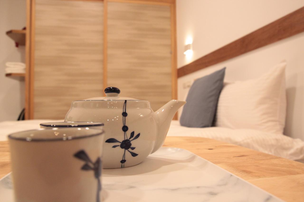 Lost Circle Homestay Tainan Bagian luar foto