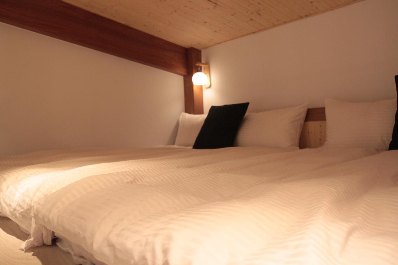 Lost Circle Homestay Tainan Bagian luar foto