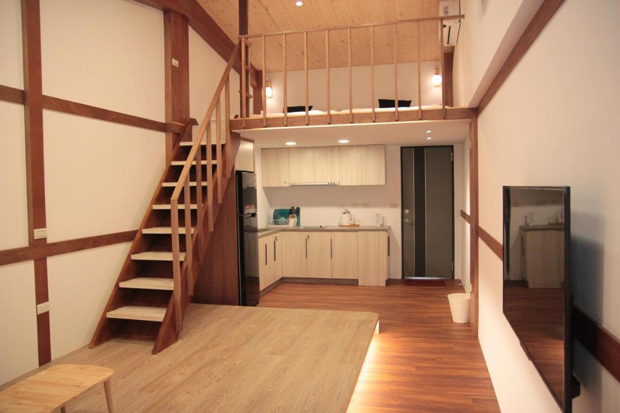 Lost Circle Homestay Tainan Bagian luar foto