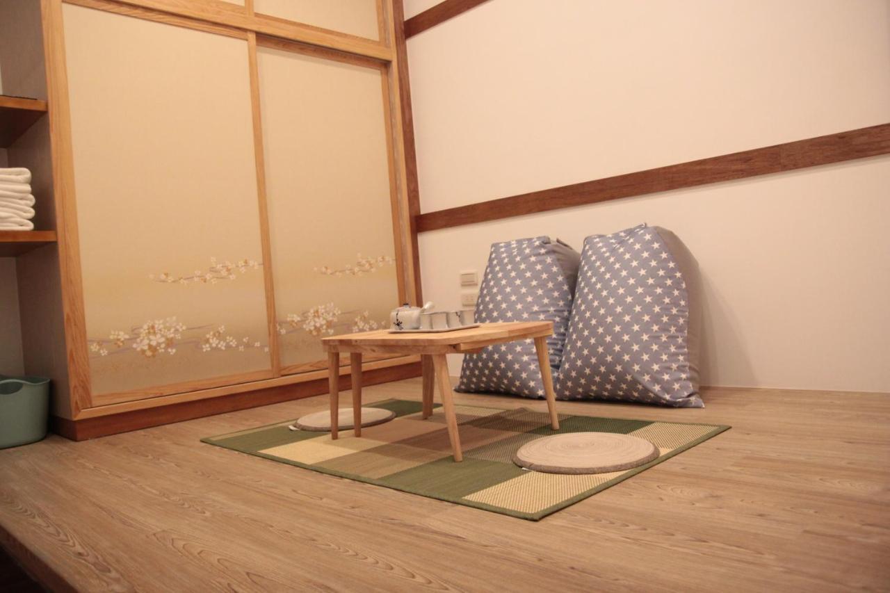 Lost Circle Homestay Tainan Bagian luar foto