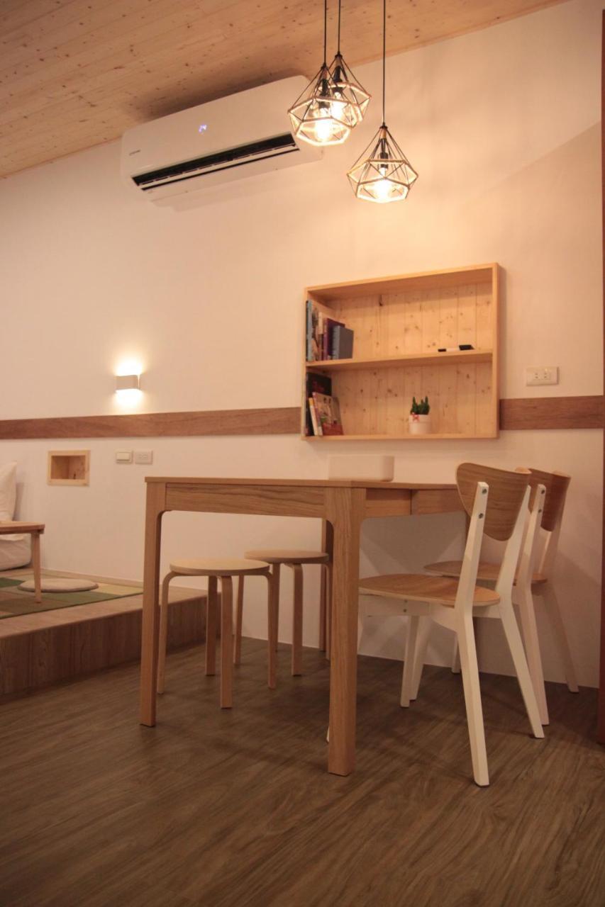 Lost Circle Homestay Tainan Bagian luar foto