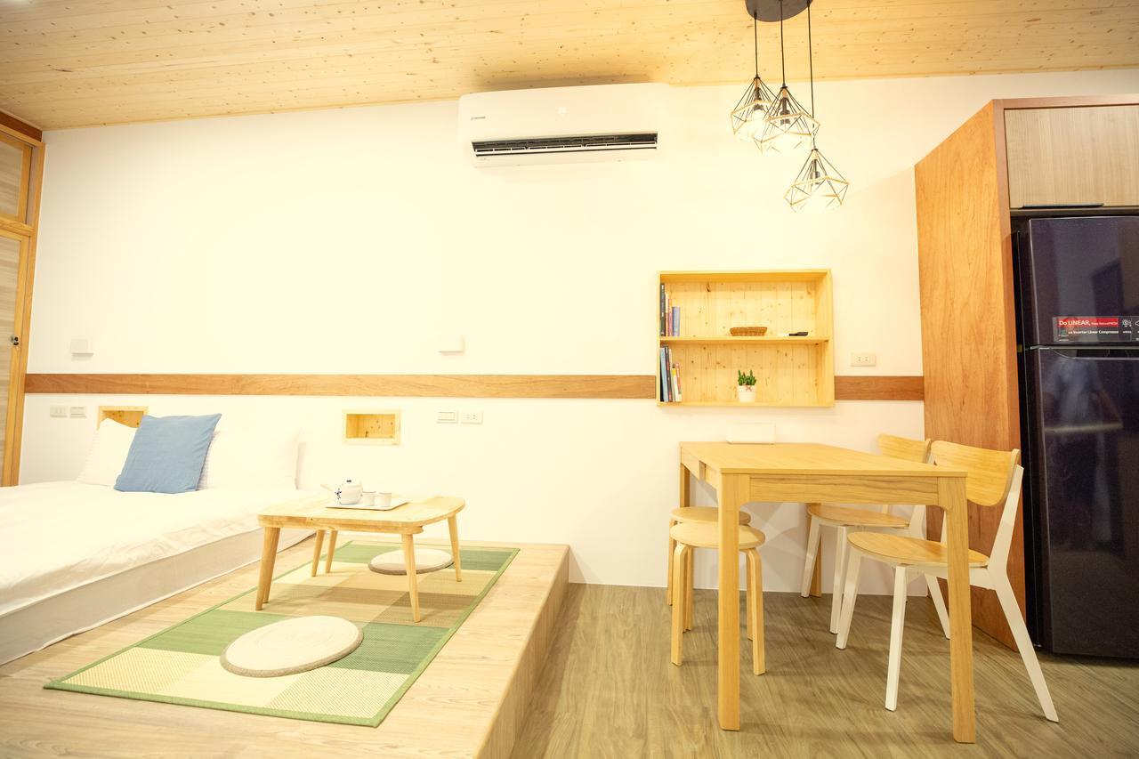 Lost Circle Homestay Tainan Bagian luar foto