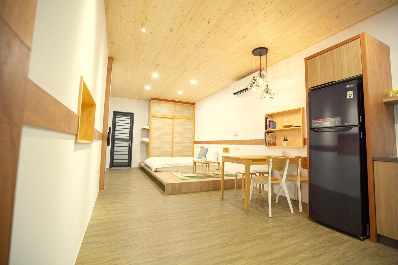 Lost Circle Homestay Tainan Bagian luar foto