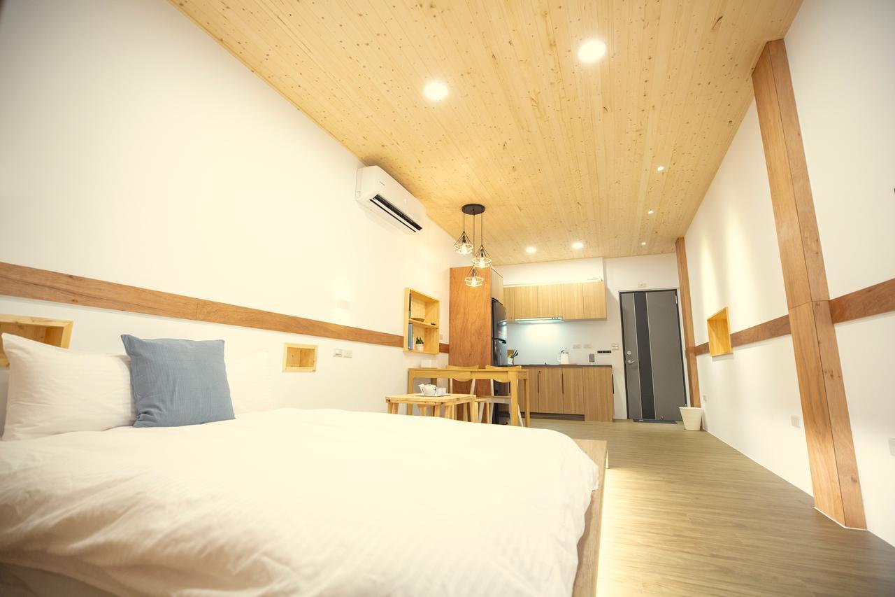 Lost Circle Homestay Tainan Bagian luar foto