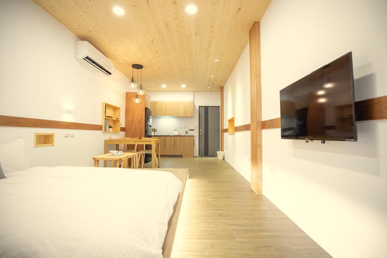 Lost Circle Homestay Tainan Bagian luar foto