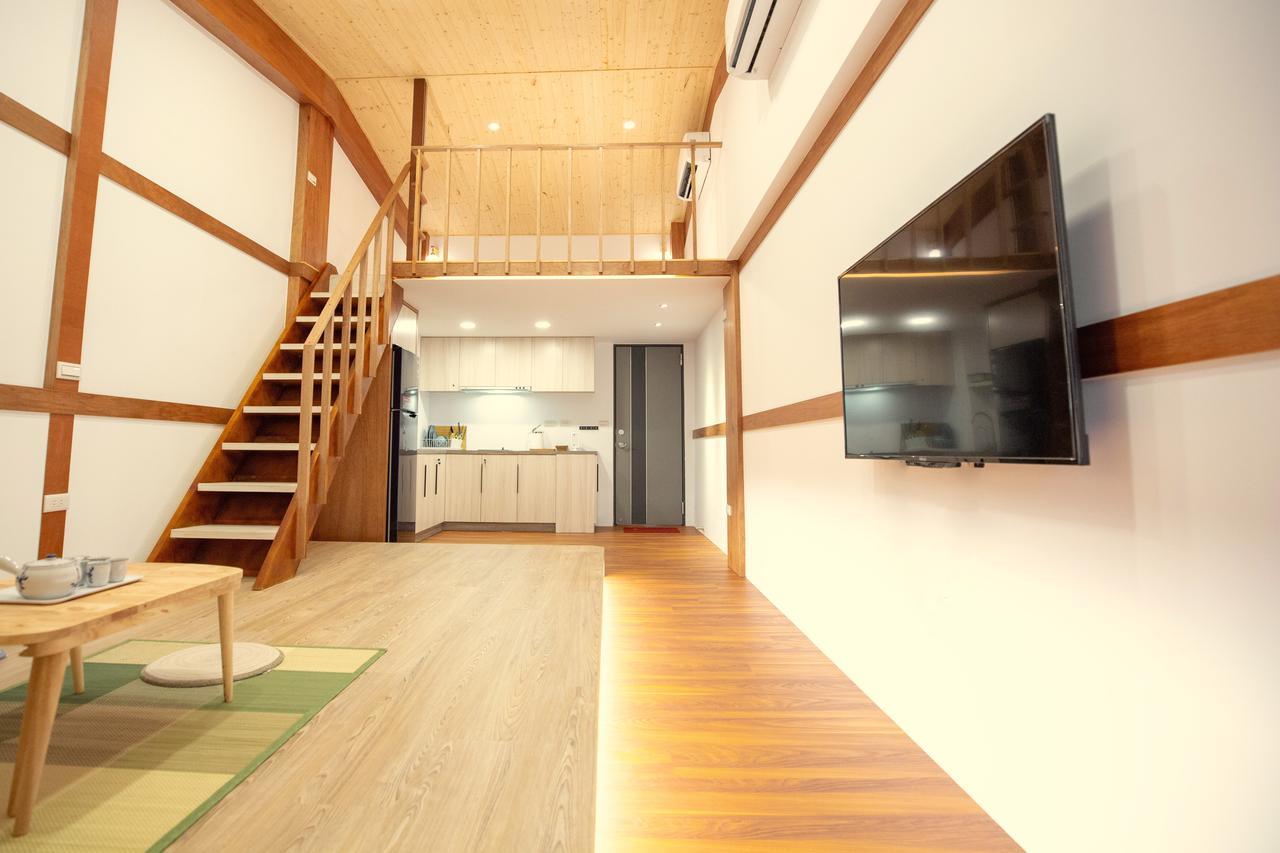 Lost Circle Homestay Tainan Bagian luar foto
